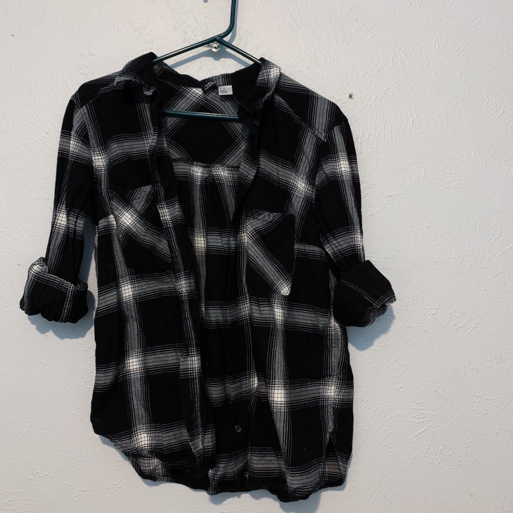 H&M Divided women’s black/white/gray flannel